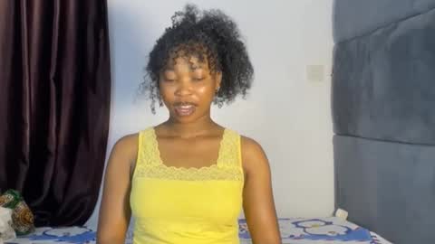 mimi online show from 11/08/25, 12:05