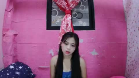 mimiyolove online show from 09/18/25, 10:39