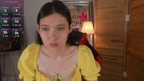 Snapshot of mimolis chatting on 06/04/26, 08:42 mimolis online show from 06/04/26, 08:42
