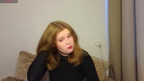 Snapshot of mina27372 chatting on 02/22/26, 04:46 hi Im Mina online show from 02/22/26, 04:46