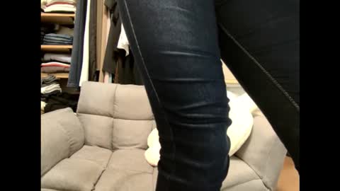 minami0804 online show from 09/24/25, 01:42