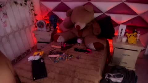 minami_nakamura online show from 06/20/26, 04:04