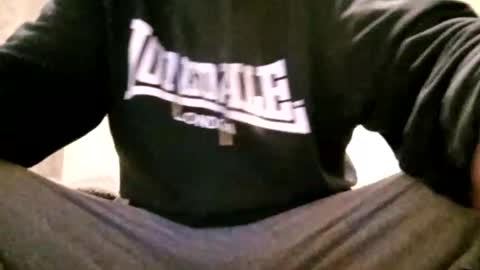 Snapshot of minaquerida chatting on 10/27/25, 06:56 Ll online show from 10/27/25, 06:56