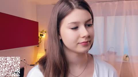 Snapshot of minditrelles chatting on 10/23/25, 07:18 Mindi online show from 10/23/25, 07:18