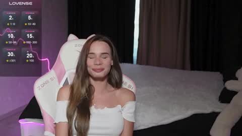 Emily online show from 06/29/26, 11:32