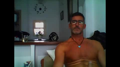 Snapshot of mindthestep chatting on 10/11/25, 04:16 MIND online show from 10/11/25, 04:16