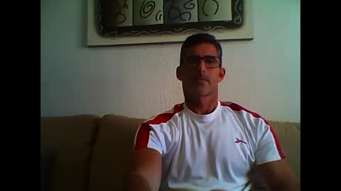 Snapshot of mindthestep chatting on 11/08/25, 12:05 MIND online show from 11/08/25, 12:05