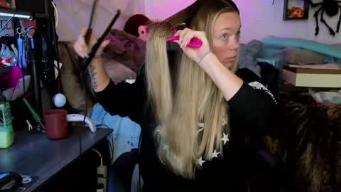 Mindy Mars online show from 10/08/25, 02:58