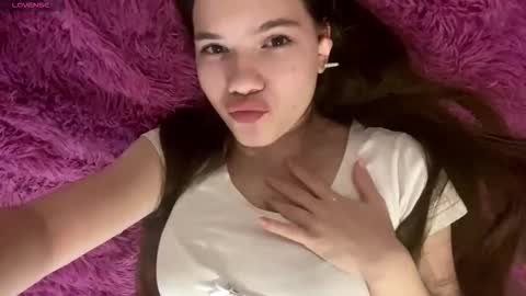 Amelia online show from 11/19/25, 03:56