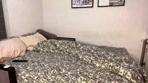 Snapshot of mingjorgenson chatting on 10/12/25, 08:08 Luna Moon online show from 10/12/25, 08:08