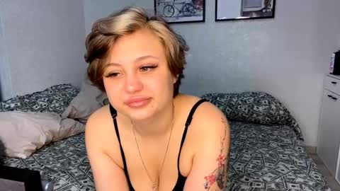 Snapshot of mingjorgenson chatting on 10/14/25, 05:14 Luna Moon online show from 10/14/25, 05:14