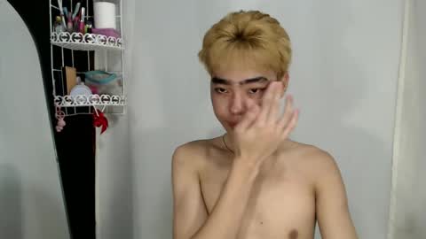 Snapshot of mingkla_man chatting on 05/03/26, 10:10 mingkla_man online show from 05/03/26, 10:10