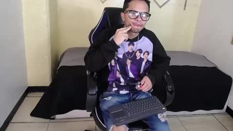 Snapshot of minho_reyes chatting on 12/04/25, 11:41 Minho Reyes online show from 12/04/25, 11:41