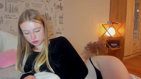Snapshot of minidiva_ chatting on 09/11/25, 06:19 Amelia online show from 09/11/25, 06:19