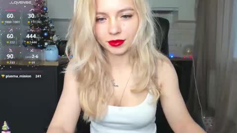 Snapshot of minionfriend chatting on 12/17/25, 11:49 minionfriend online show from 12/17/25, 11:49