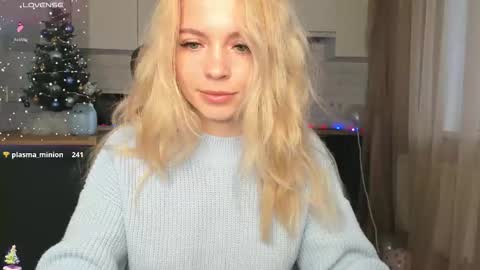 Snapshot of minionfriend chatting on 12/19/25, 11:28 minionfriend online show from 12/19/25, 11:28