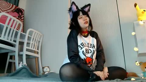 Minji online show from 06/07/26, 01:04