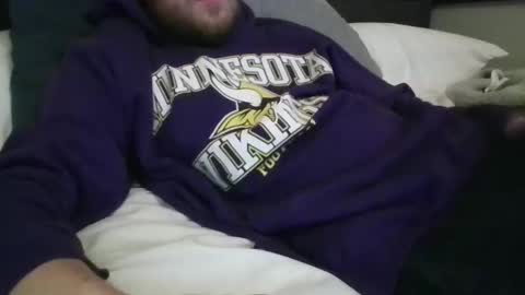 Snapshot of minnesotaguy2525 chatting on 12/18/25, 04:29 Minnesota Guy online show from 12/18/25, 04:29