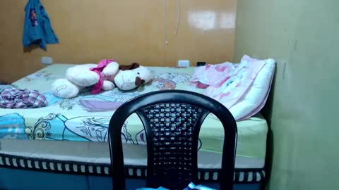 Snapshot of minnie_bbw69 chatting on 10/28/25, 12:47 Andrea online show from 10/28/25, 12:47