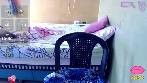 Snapshot of minnie_bbw69 chatting on 10/31/25, 07:26 Andrea online show from 10/31/25, 07:26