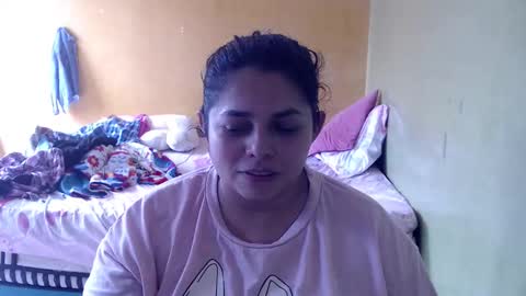 Snapshot of minnie_bbw69 chatting on 11/13/25, 06:29 Andrea online show from 11/13/25, 06:29