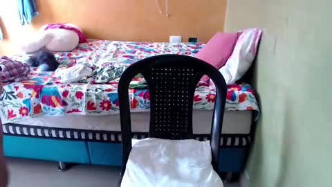 Snapshot of minnie_bbw69 chatting on 11/19/25, 02:50 Andrea online show from 11/19/25, 02:50