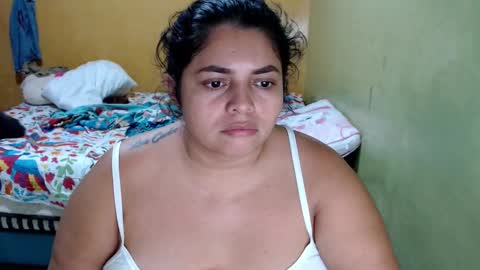 Snapshot of minnie_bbw69 chatting on 11/24/25, 11:48 Andrea online show from 11/24/25, 11:48