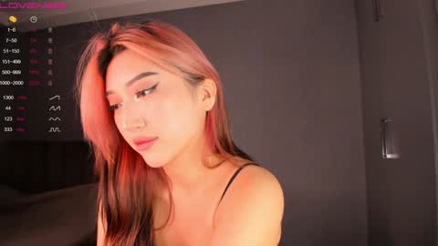 minnie_jin online show from 12/12/24, 11:29