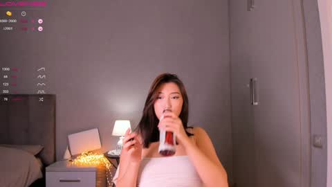 minnie_jin online show from 02/02/25, 02:02