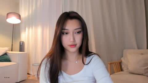 Snapshot of minnie_jin chatting on 11/08/25, 01:33 minnie_jin online show from 11/08/25, 01:33