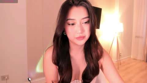 minnie_jin online show from 05/27/26, 12:35