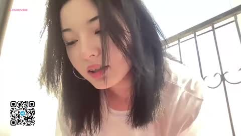Snapshot of minnie_joy_ chatting on 03/26/26, 12:11 Joy online show from 03/26/26, 12:11