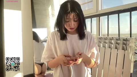 Snapshot of minnie_joy_ chatting on 04/12/26, 12:21 Joy online show from 04/12/26, 12:21