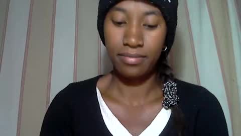 minouch211907 online show from 01/15/25, 02:17