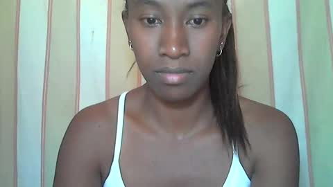 minouch211907 online show from 01/30/25, 12:27