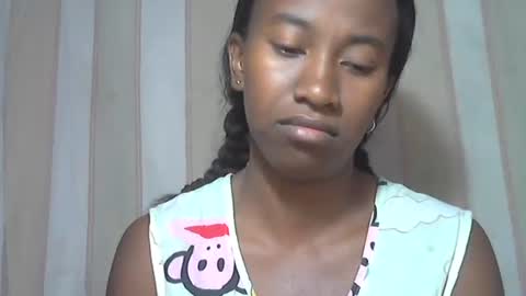 Snapshot of minouch211907 chatting on 11/22/25, 03:38 minouch211907 online show from 11/22/25, 03:38