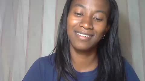 Snapshot of minouch211907 chatting on 12/01/25, 02:27 minouch211907 online show from 12/01/25, 02:27