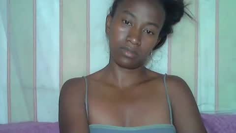 Snapshot of minouch211907 chatting on 12/04/25, 07:06 minouch211907 online show from 12/04/25, 07:06