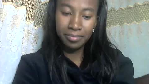 minouch211907 online show from 06/11/26, 02:33