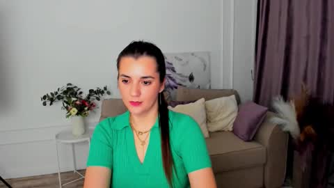 Jessi online show from 09/30/25, 07:52