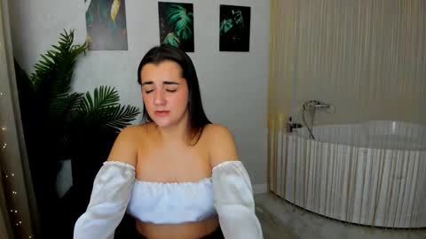 Jessi online show from 10/06/25, 07:22