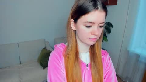 Snapshot of mintykisss chatting on 11/29/25, 07:11 Linda online show from 11/29/25, 07:11