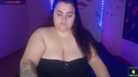 Snapshot of mira_cle_ chatting on 03/25/26, 09:04 mira_cle_ online show from 03/25/26, 09:04