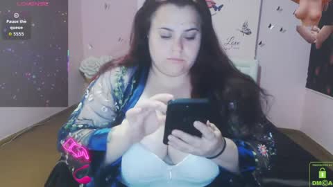 mira_cle_ online show from 07/06/26, 07:49