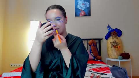 Snapshot of mira_karter chatting on 10/30/25, 08:27 Mira online show from 10/30/25, 08:27