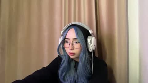 mira_light_ online show from 09/23/25, 02:09