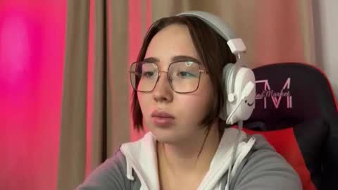 mira_light_ online show from 10/20/25, 03:12