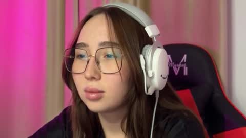 mira_light_ online show from 10/21/25, 03:13