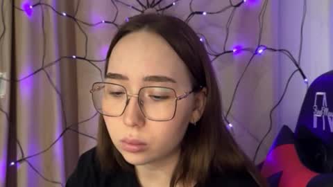 mira_light_ online show from 10/27/25, 03:27