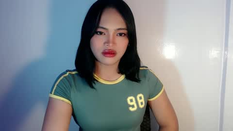 Snapshot of mira_luna222 chatting on 02/01/25, 06:51 Mira Bella online show from 02/01/25, 06:51